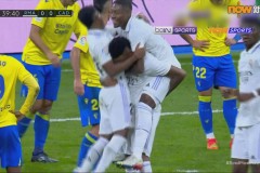 足球新双骄姆巴佩梅西：刷新纪录，开启足球新时代