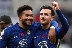 利物浦夏窗27岁球员落选欧冠名单，伊萨克顶替阵容变动新赛季竞争升级